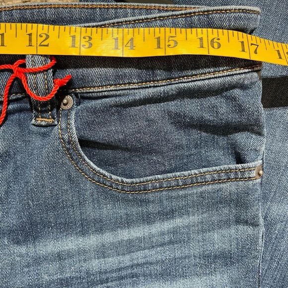 Sold - Picture 4 of 8